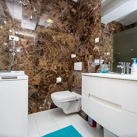 Apartment Premium Stan Tre Canne Budva